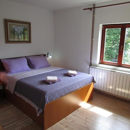House Nenad Hotel พลิตวิชกา เยเซรา ภายนอก รูปภาพ